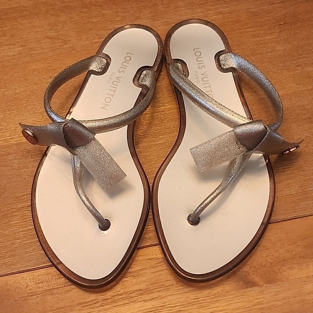 Authentic Louis Vuitton Silver Jelly BOW Flip Flop Sandals Shoes size 36